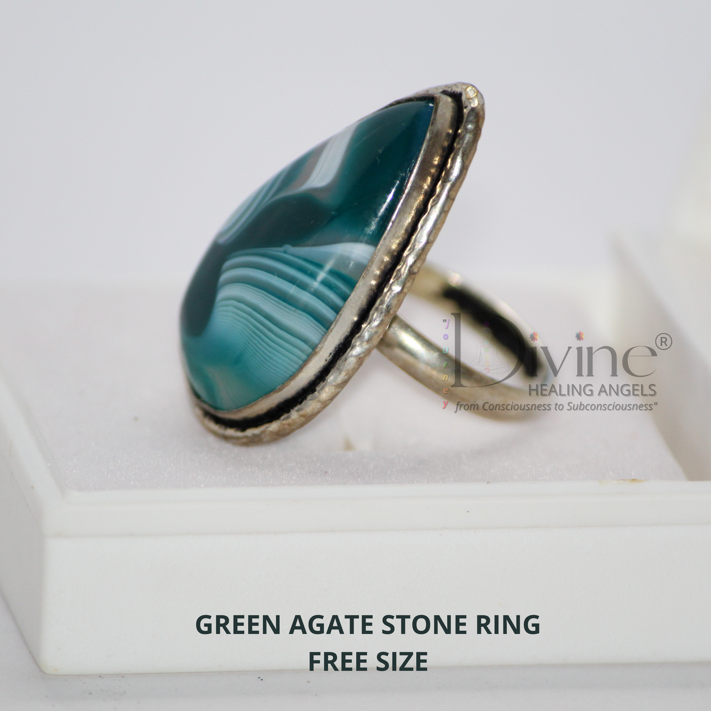 GREEN AGATE RING